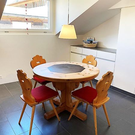 Alpenstil - 60M2 Dachstockwohnung Mit Garage - Bm186 Pontresina Esterno foto