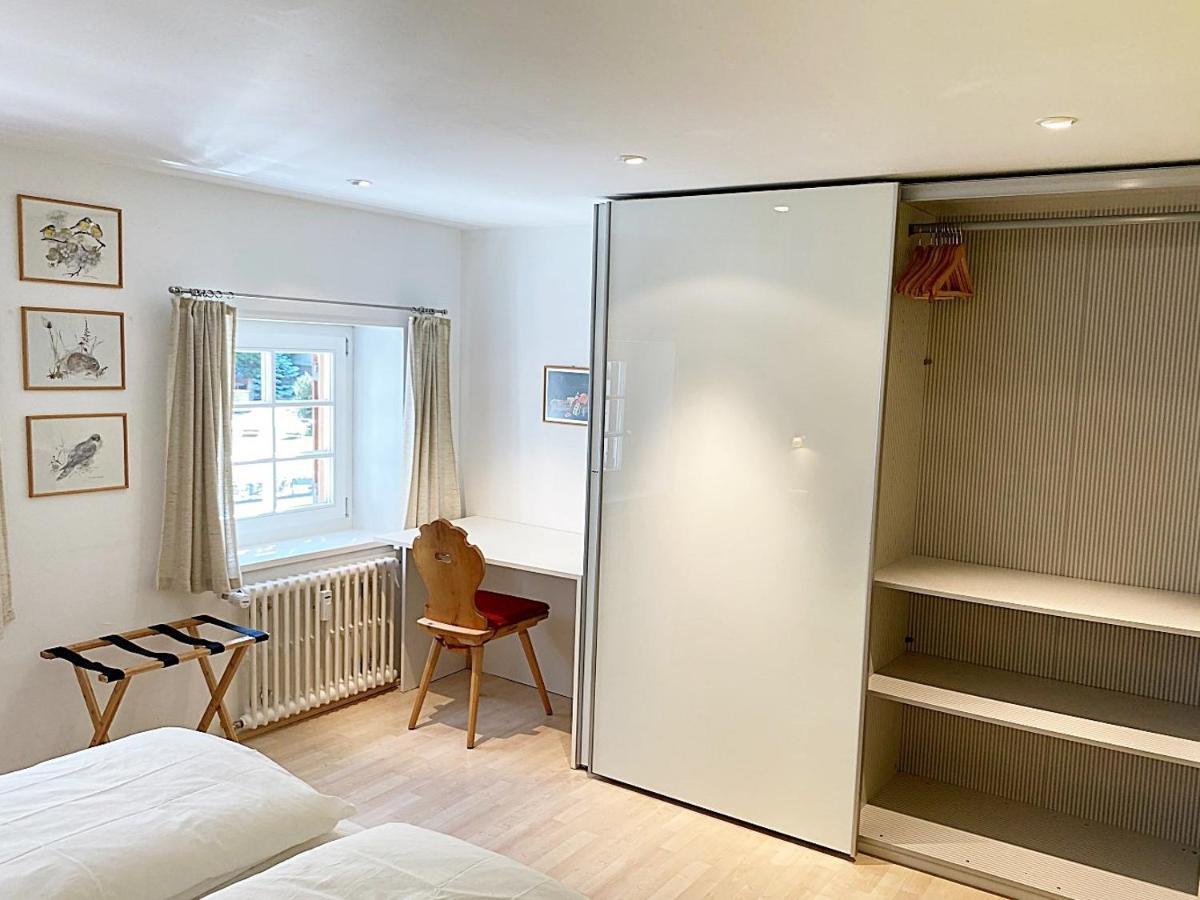 Alpenstil - 60M2 Dachstockwohnung Mit Garage - Bm186 Pontresina Esterno foto